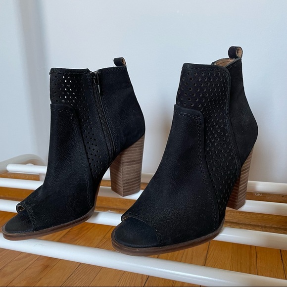 Lucky Brand Block Heels - Picture 2 of 3